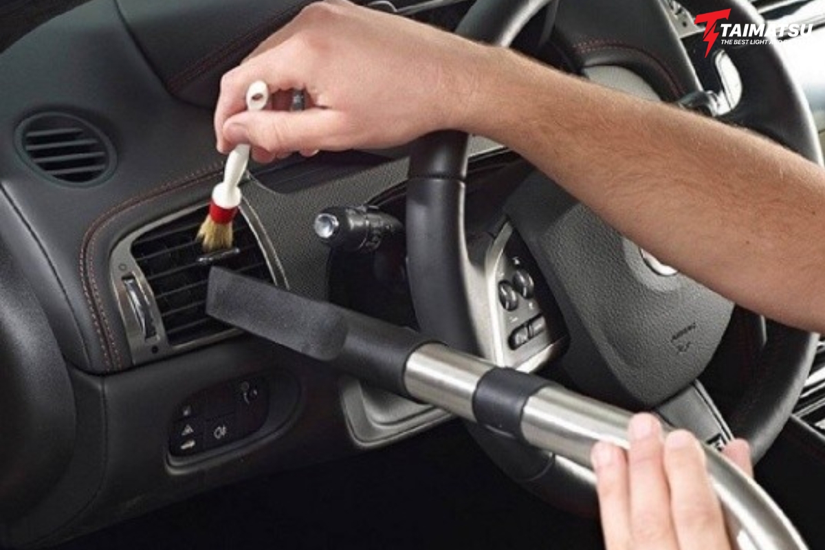 Xe ô tô bị hôi, đâu là nguyên nhân và cách khắc phục?